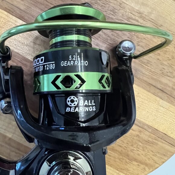 Brand New Deukio Premium Brand Fishing Reel Model DK4000! - Picture 11 of 16